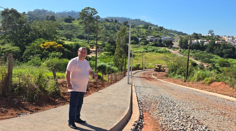 Obra de pavimentação da rodoviária ao laticínio está em fase final