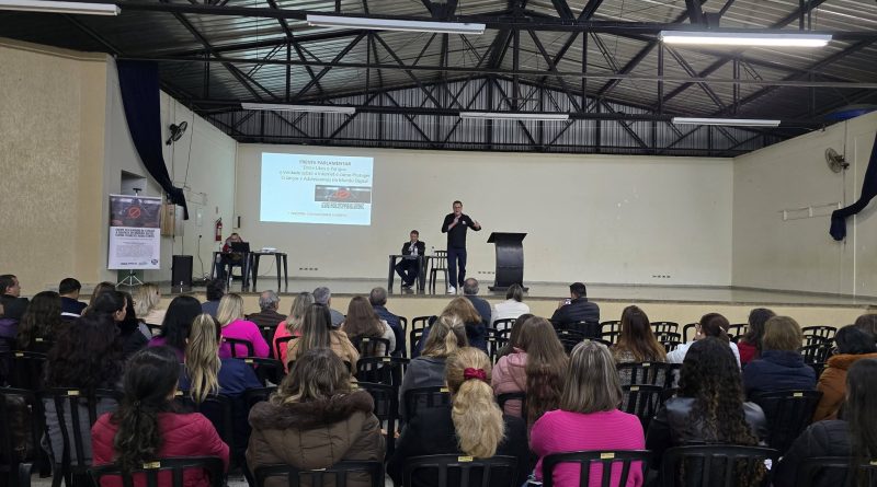 São Sebastião da Grama recebe palestra da Frente Parlamentar de Combate  à Violência Digital contra Crianças e Adolescentes