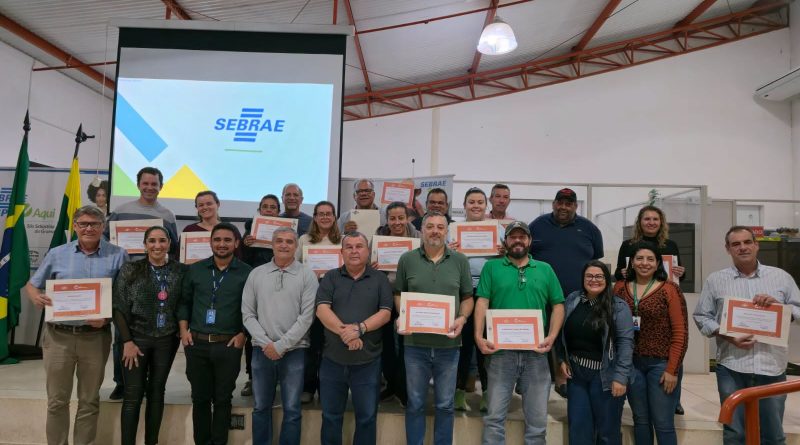 Programa Vale Empreendedor é finalizado com a entrega de certificados