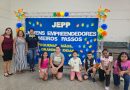 Alunos finalizam projeto Jovens Empreendedores com apresentação de lojinhas